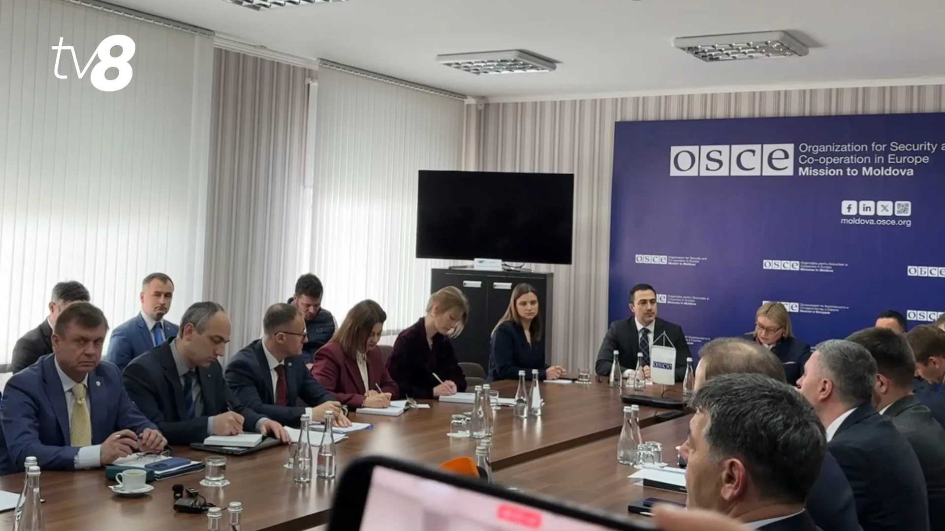 /VIDEO/ Tensiuni la noua reuniune 1+1: Dialogul dintre Chișinău și Tiraspol a degenerat într-un schimb de replici