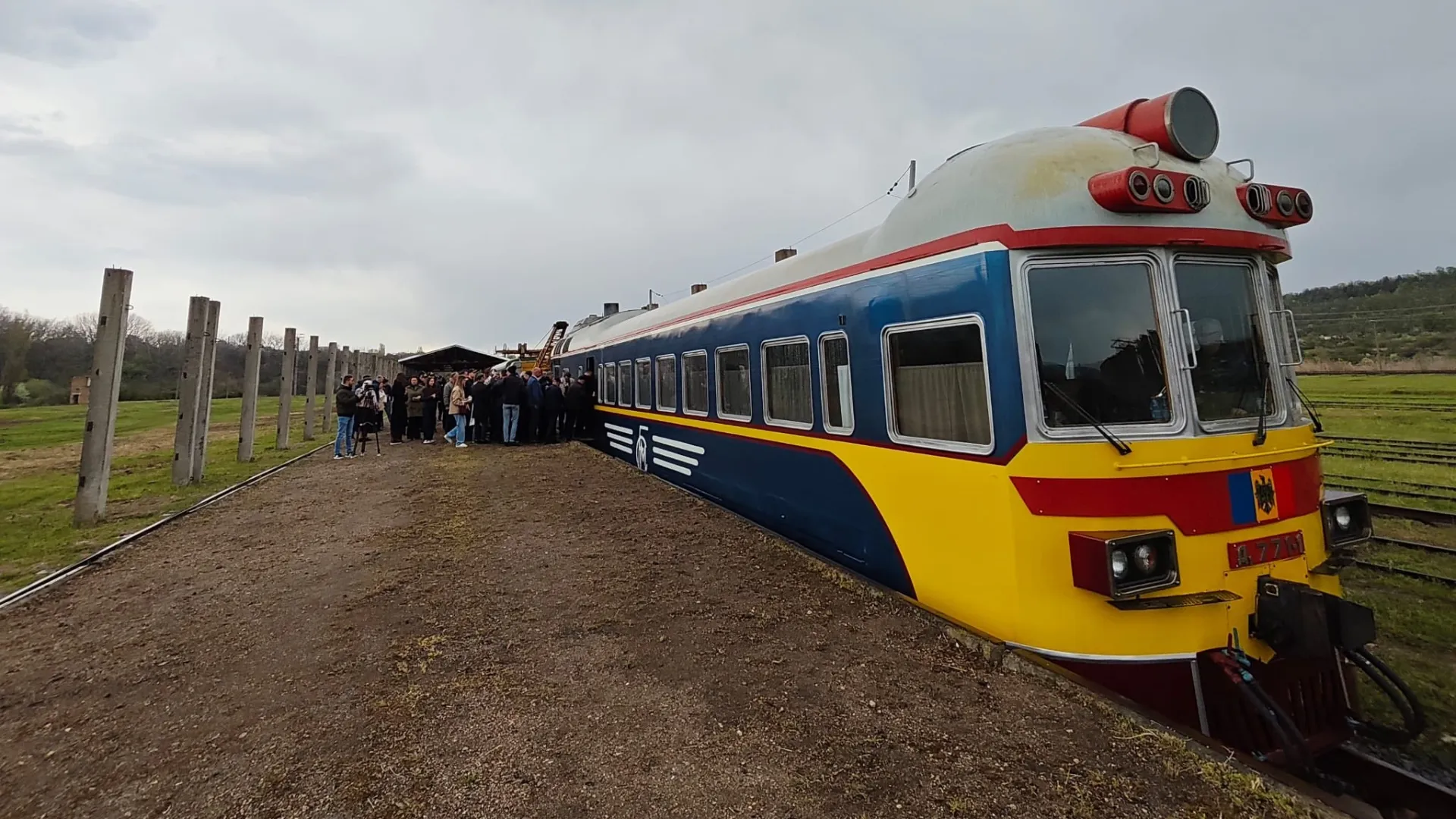 /VIDEO/ Moment istoric pe calea ferată: Linia Cantemir-Fălciu, testată după 17 ani de pauză, deși locomotiva a creat probleme