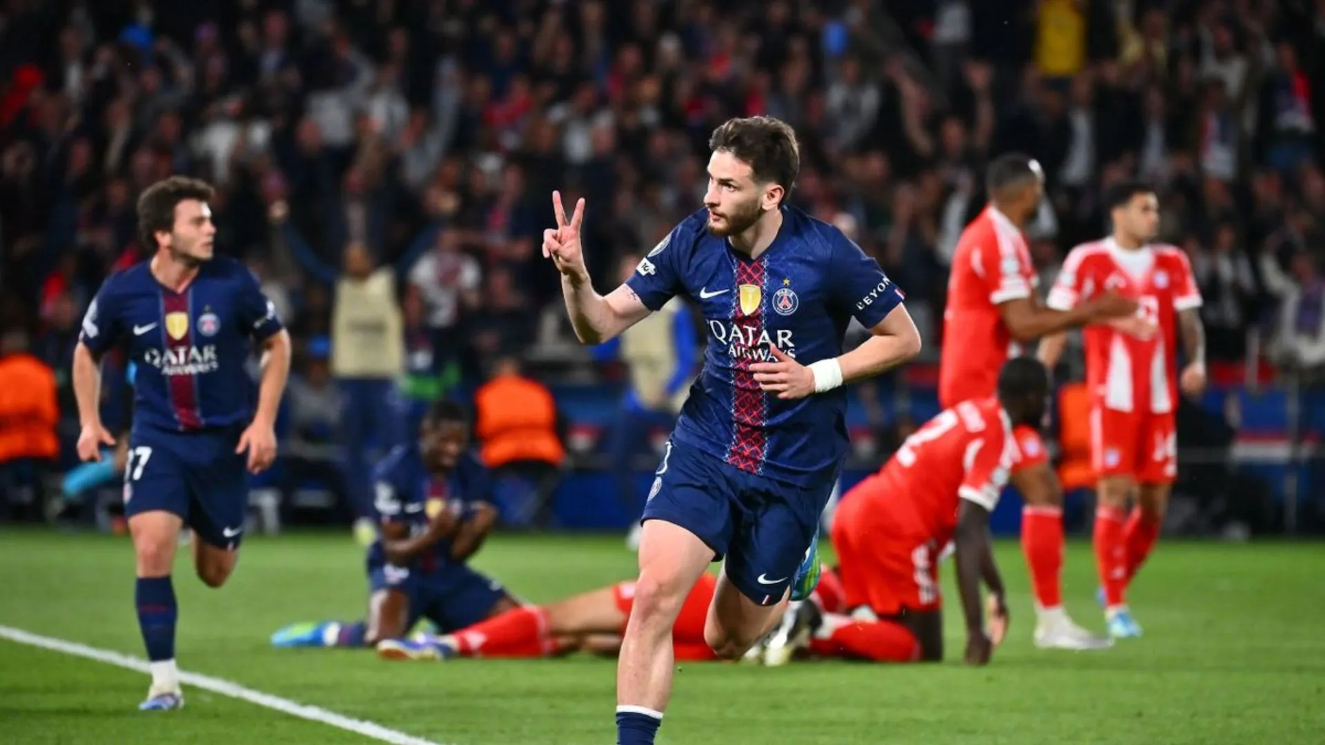 Spectacol total pe Parc des Princes: PSG a învins-o pe Bayern Munchen într-un meci cu nouă goluri