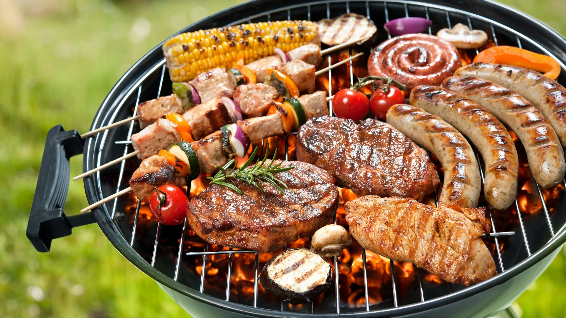 Ghid pentru un grătar perfect de 1 mai: Cum să alegi carnea și să o gătești gustos