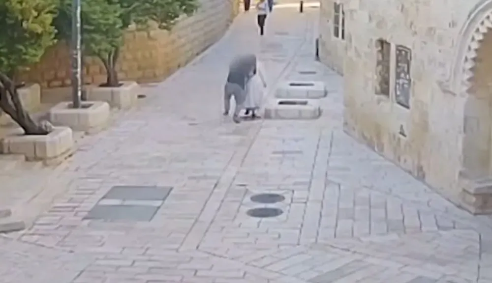 /VIDEO/ O călugăriță, agresată în plină stradă, la Ierusalim: „Nu este un incident izolat”