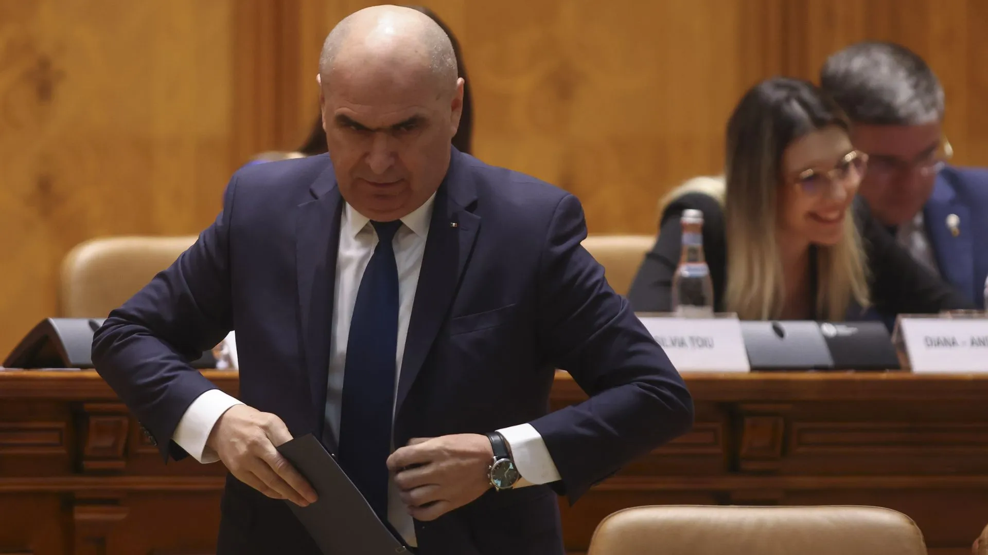 /VIDEO/ Primele reacții de la București după căderea Guvernului Bolojan. Grindeanu: „Există viață și după moțiune”
