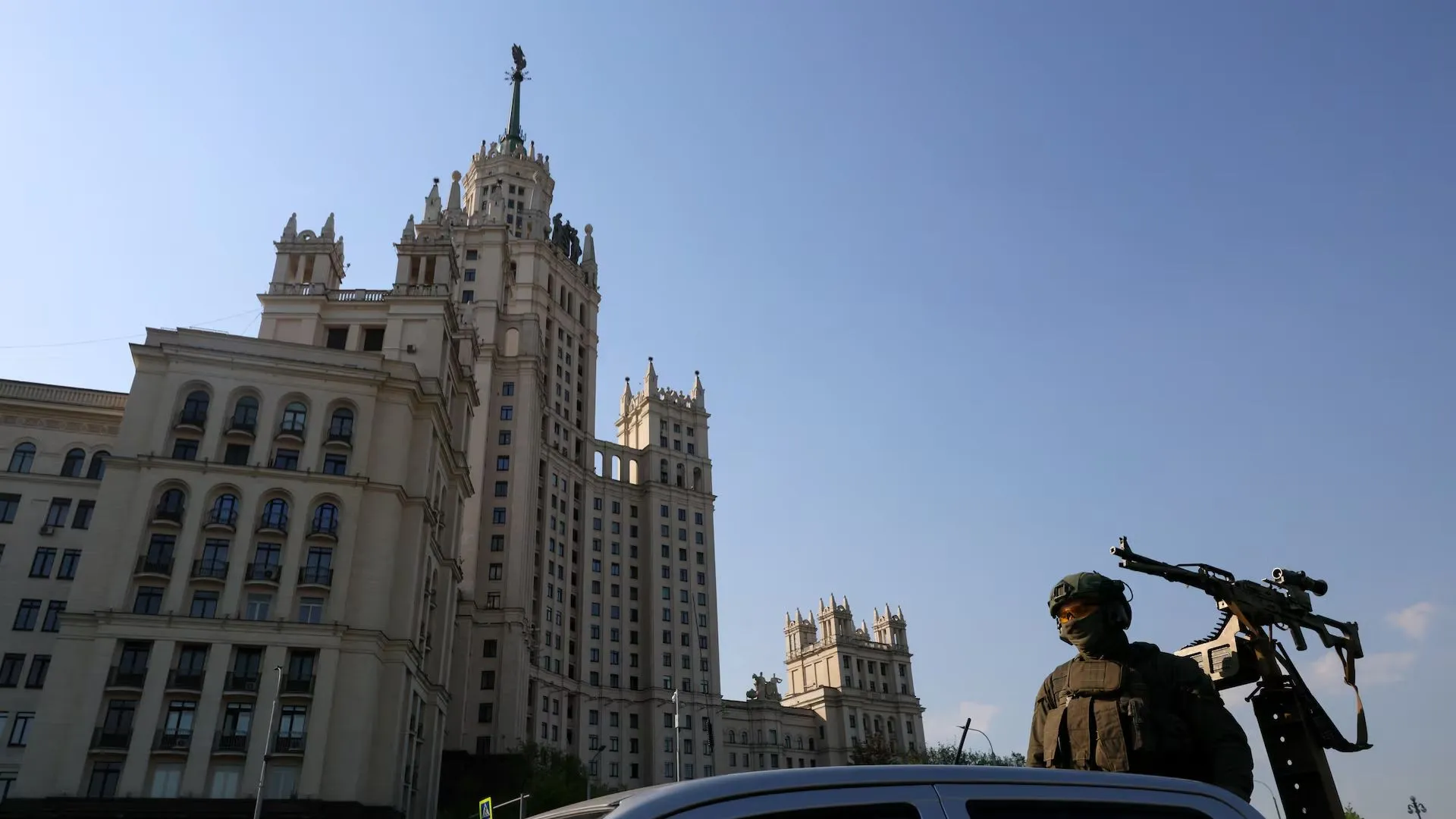 /VIDEO/ Moscova, atacată masiv cu drone înainte de parada de Ziua Victoriei. Anunțul lui Zelenski: „Vom acționa în oglindă”