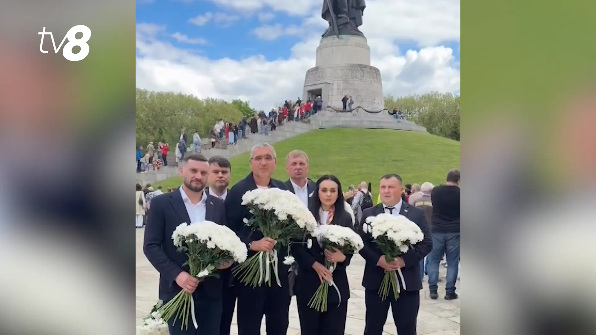 /VIDEO/ De la Chișinău la Berlin: Renato Usatîi a zburat cu deputații într-un business jet la Memorialul Ostașului Eliberator