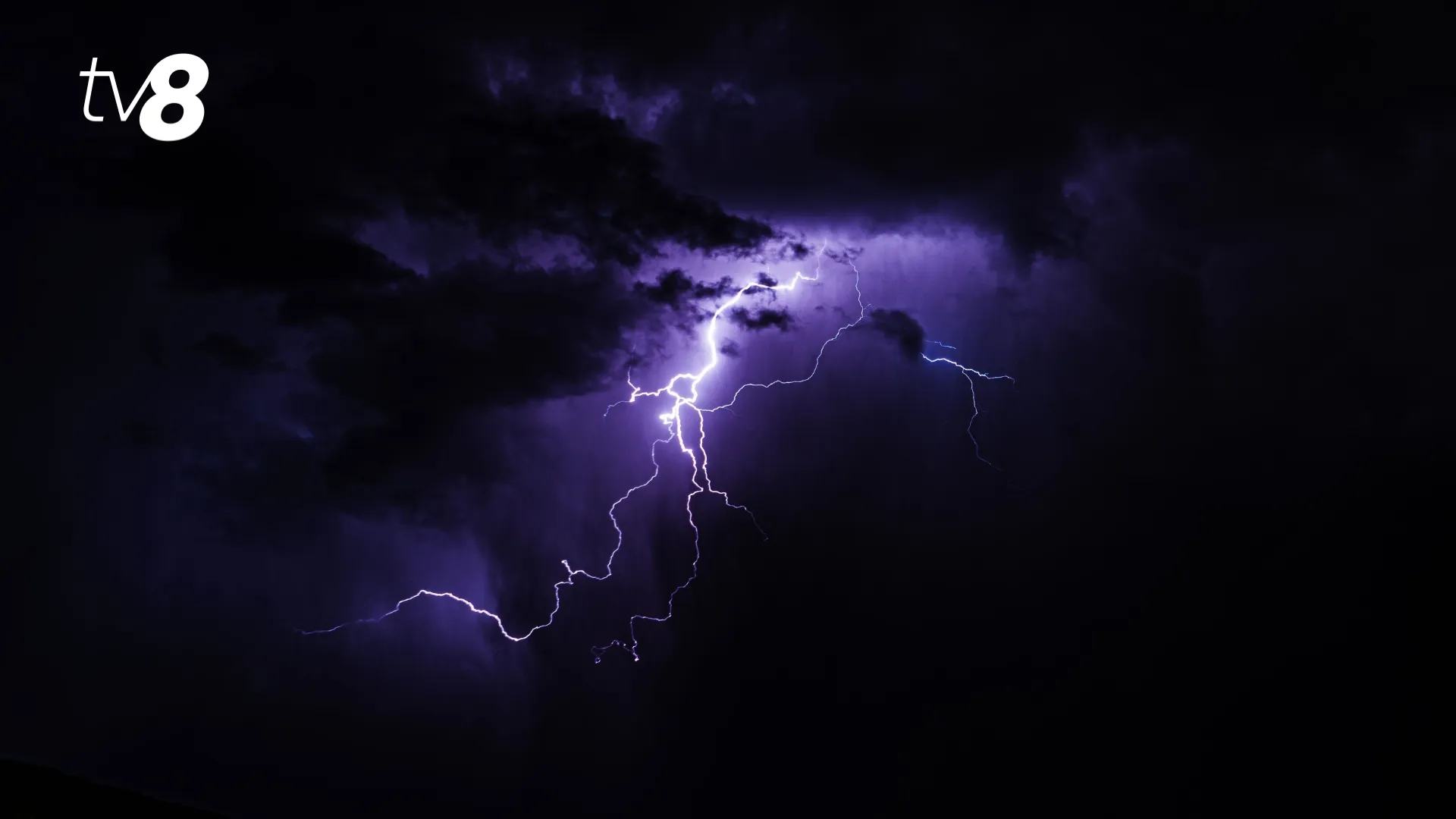 /METEO/ Vremea azi, 21 mai 2026: Ploi și descărcări electrice în toată țara. Temperaturile prognozate