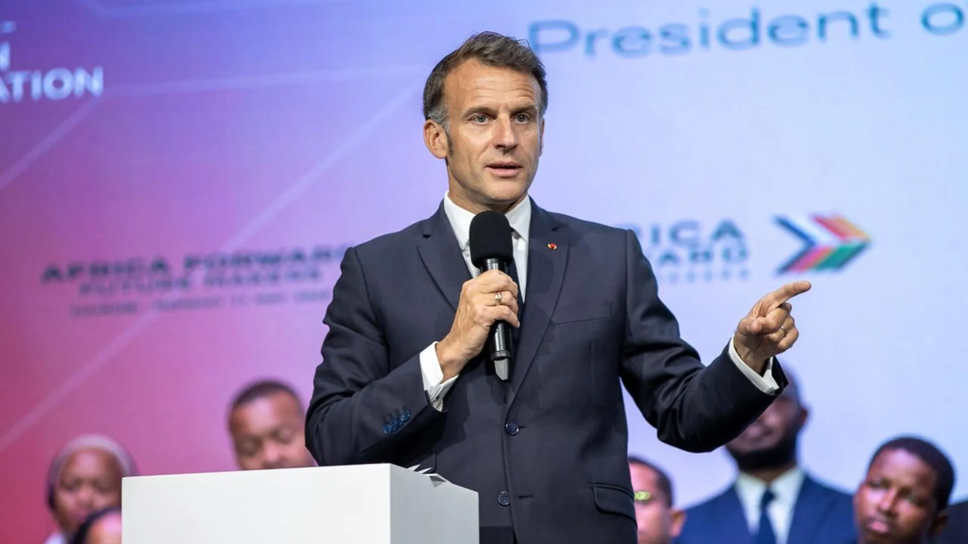 /VIDEO/ „Lipsă totală de respect”: Momentul în care Emmanuel Macron a răbufnit pe scenă în Kenya