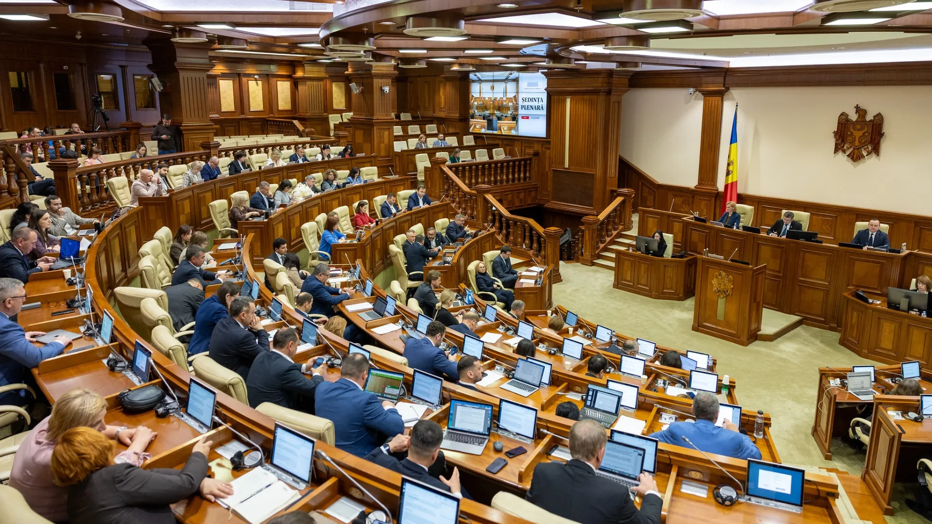 Audieri cu ușile închise: Parlamentul va examina tragedia din unitatea militară Cahul, dar fără comisie de anchetă