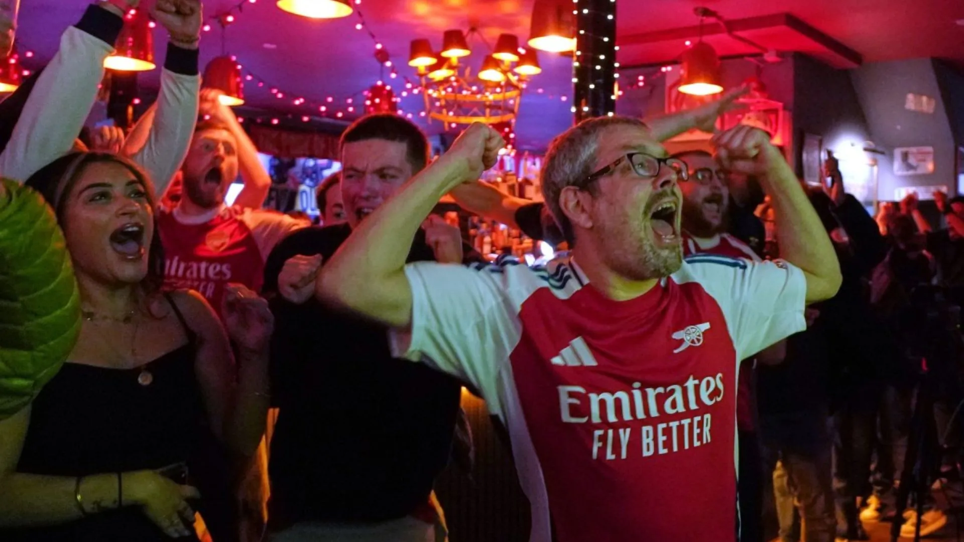 /VIDEO/ Arsenal Londra, noua campioană a Angliei: Manchester City a remizat cu Bournemouth