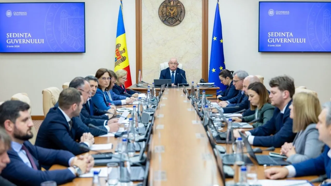 /VIDEO/ Scântei la Guvern: Munteanu o acuză pe Ana Groza de promovarea unor interese meschine