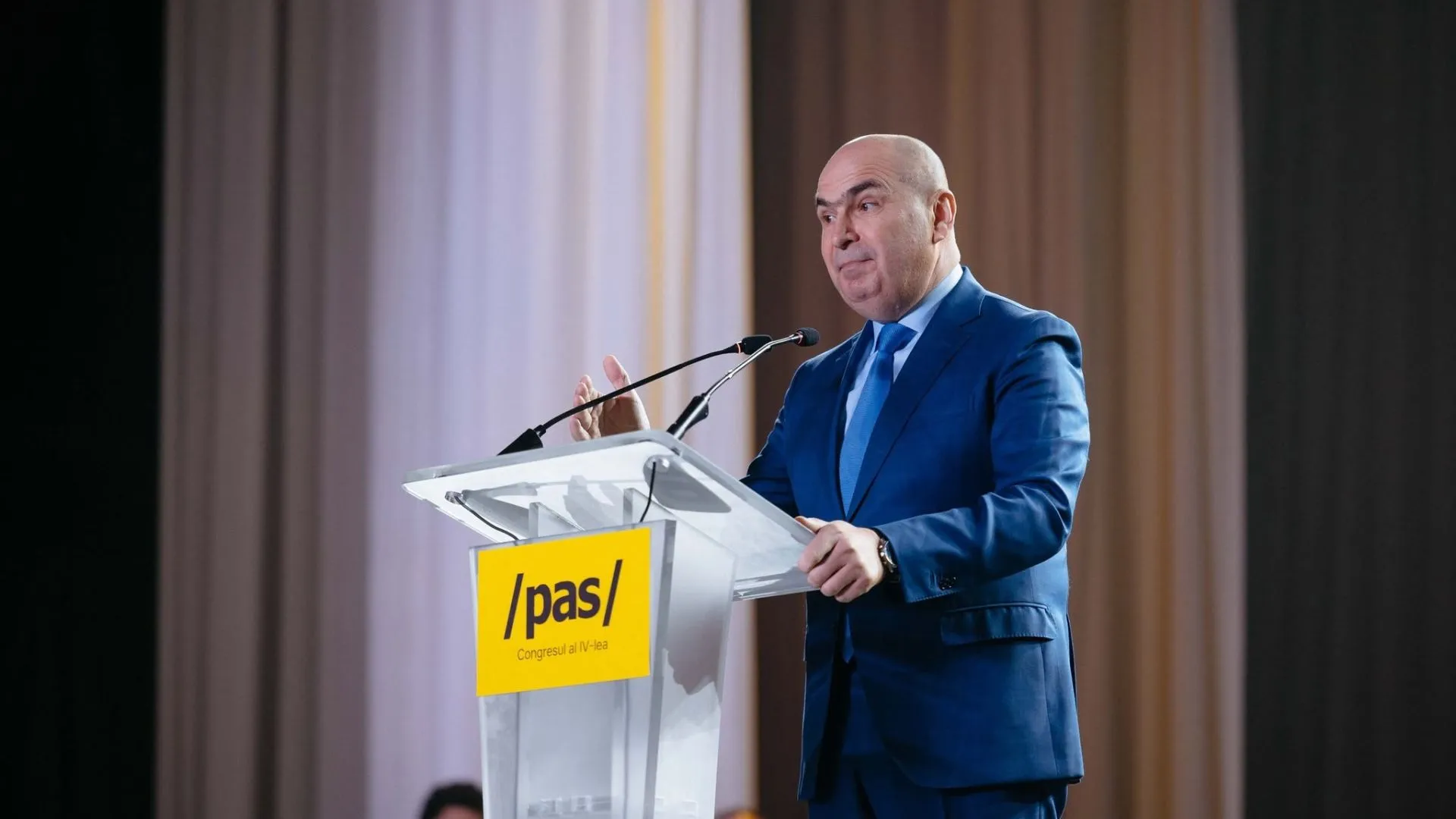 Scandal la București după nominalizarea lui Adrian Veștea ca premier: Ilie Bolojan a plecat din nou de urgență de la Chișinău