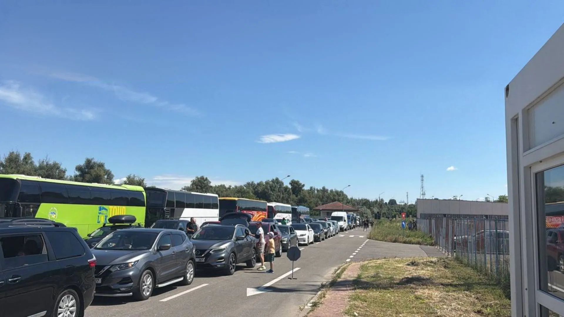 Trafic intens la frontieră, pe sensul de ieșire din Republica Moldova: Ce vamă să evitați