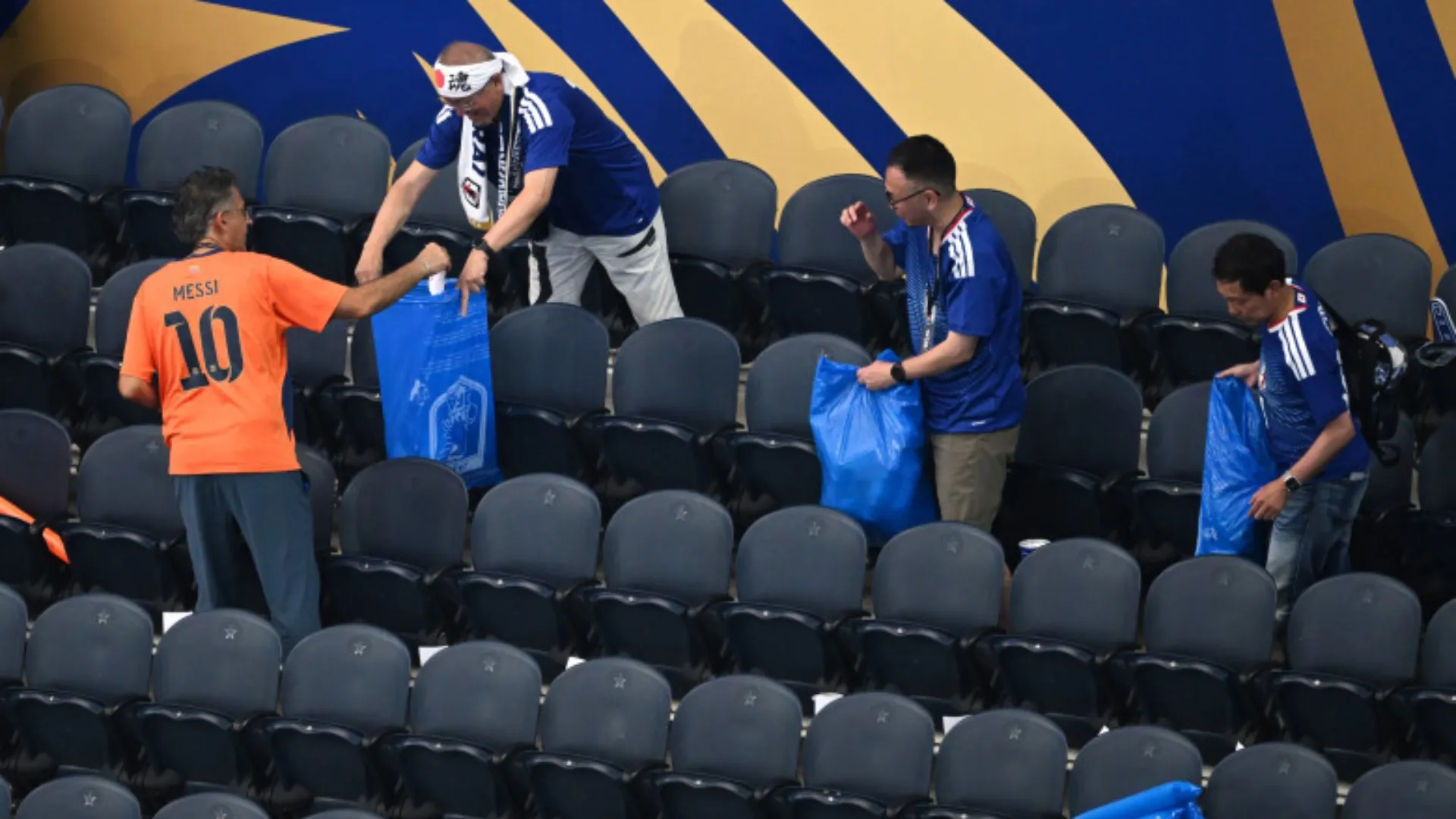 /VIDEO/ Cupa Mondială FIFA 2026: Fanii din Japonia au făcut curat în tribune după meciul cu Olanda