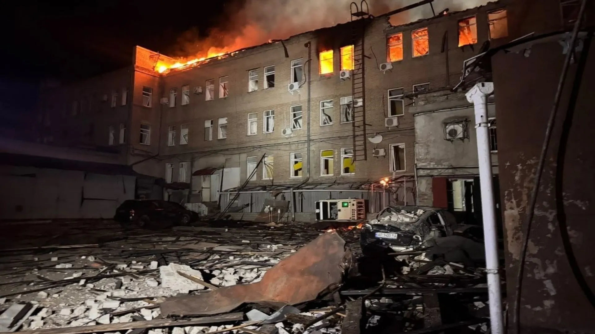 /VIDEO/ Noapte de foc în Ucraina: Zeci de drone lansate de Rusia, trei oameni și-au pierdut viața la Zaporojie