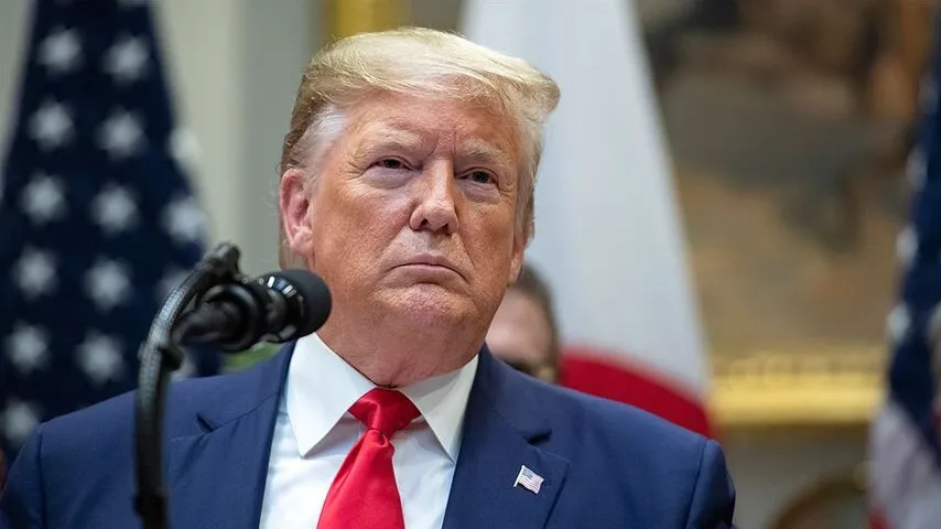 Trump vin cu amenințări: Va impune o taxă de trecere în Strâmtoarea Ormuz în cazul în care negocierile vor eșua