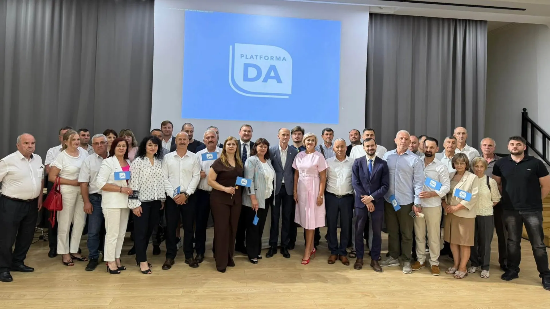 Stela Macari și Dinu Plîngău revin la Platforma DA: Cine a fost ales președintele formațiunii
