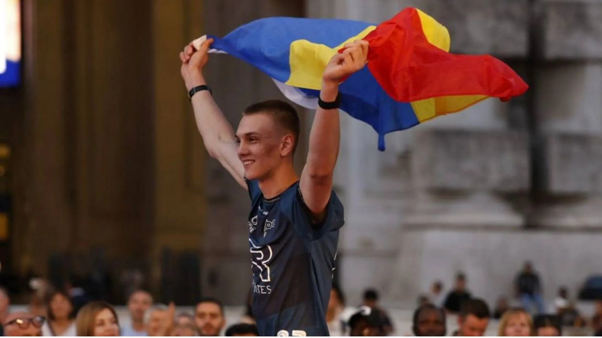 Aur pentru Republica Moldova la Milano: Maxim Caraion a stabilit un nou record mondial la sporturile cu role