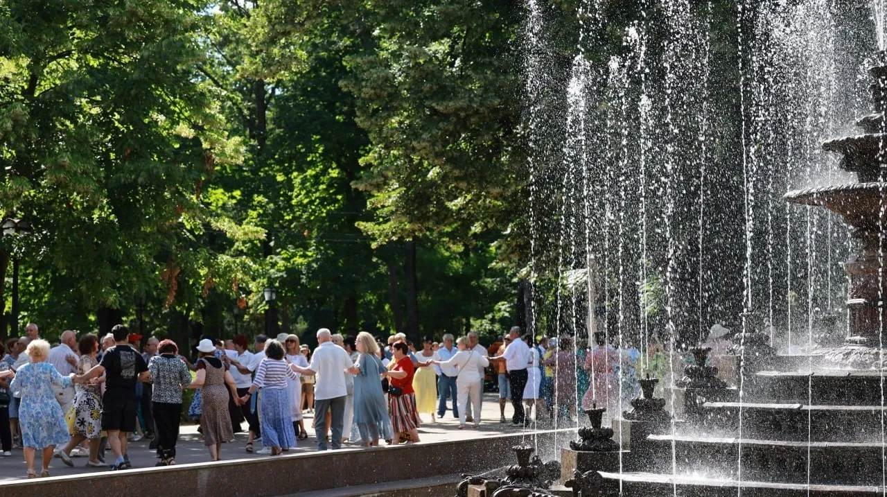 Muzică, dans și întâlniri între generații: Evenimentul „Dialog între generații” are loc în acest weekend