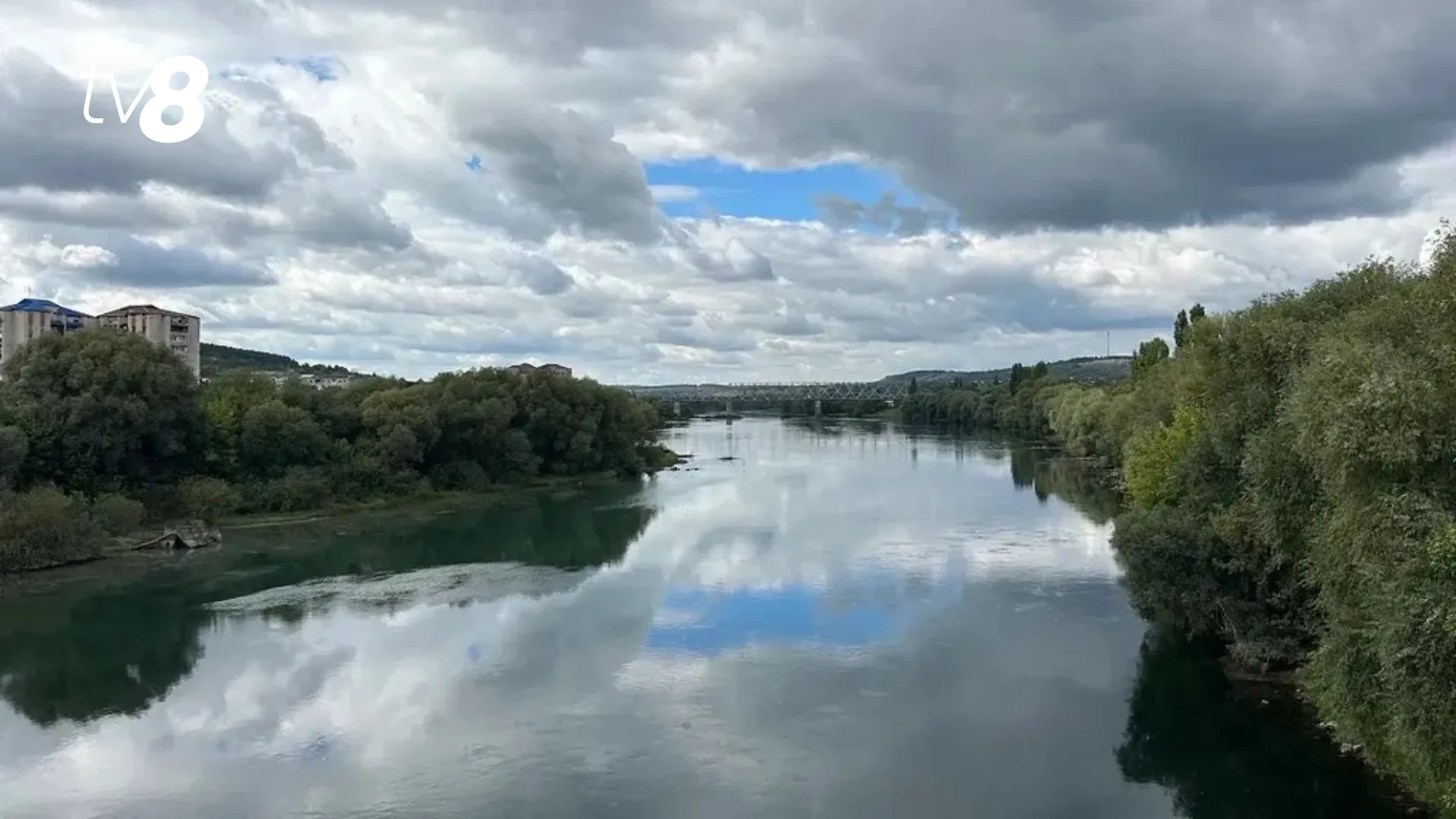 /VIDEO/ Alertă ecologică pe Nistru: Nivelul apei la Dubăsari a scăzut la un minim istoric. Peștii sunt în pericol