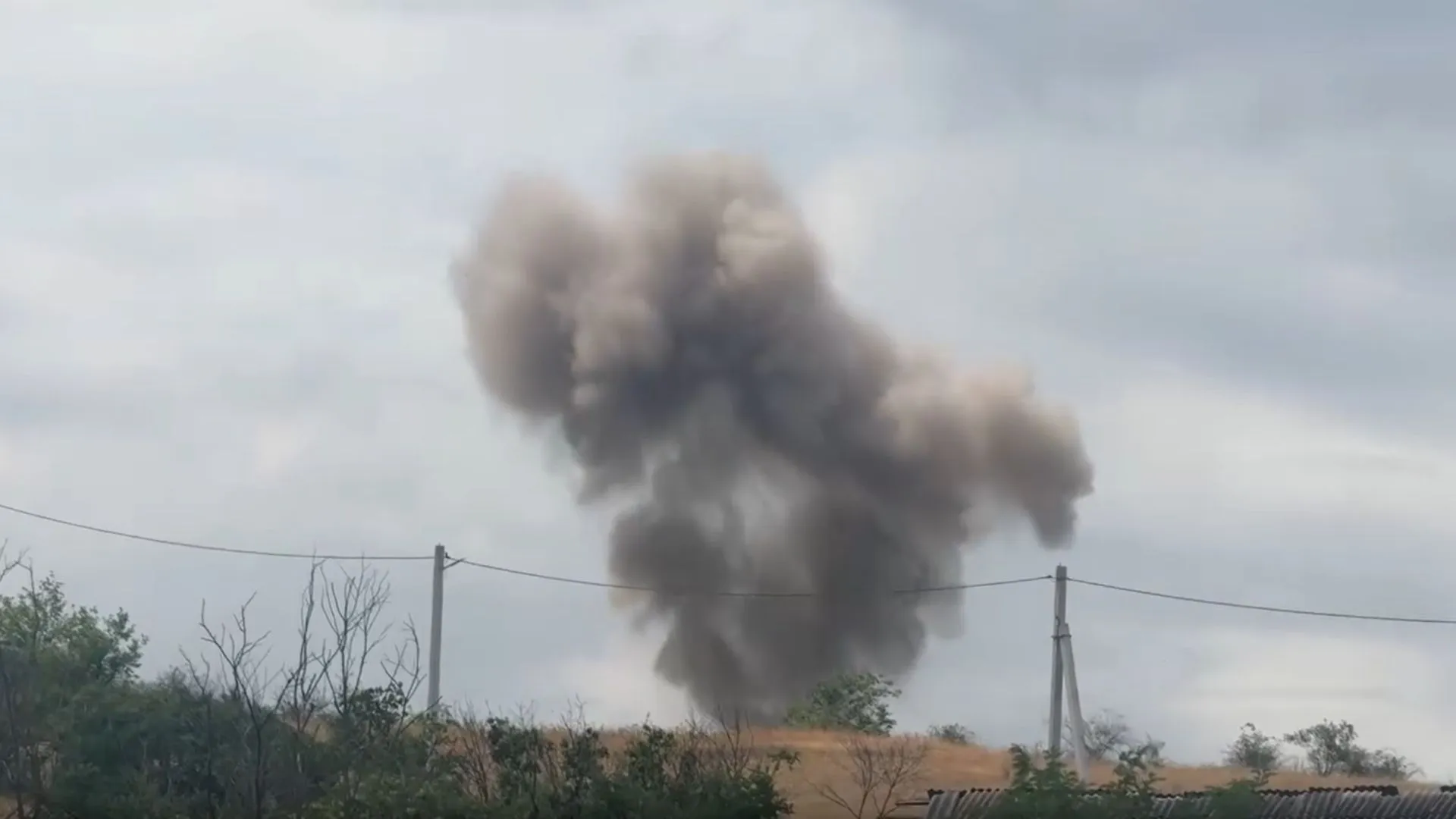 /VIDEO/ Drona căzută la Căușeni avea încărcătură explozivă: Momentul detonării de către geniști