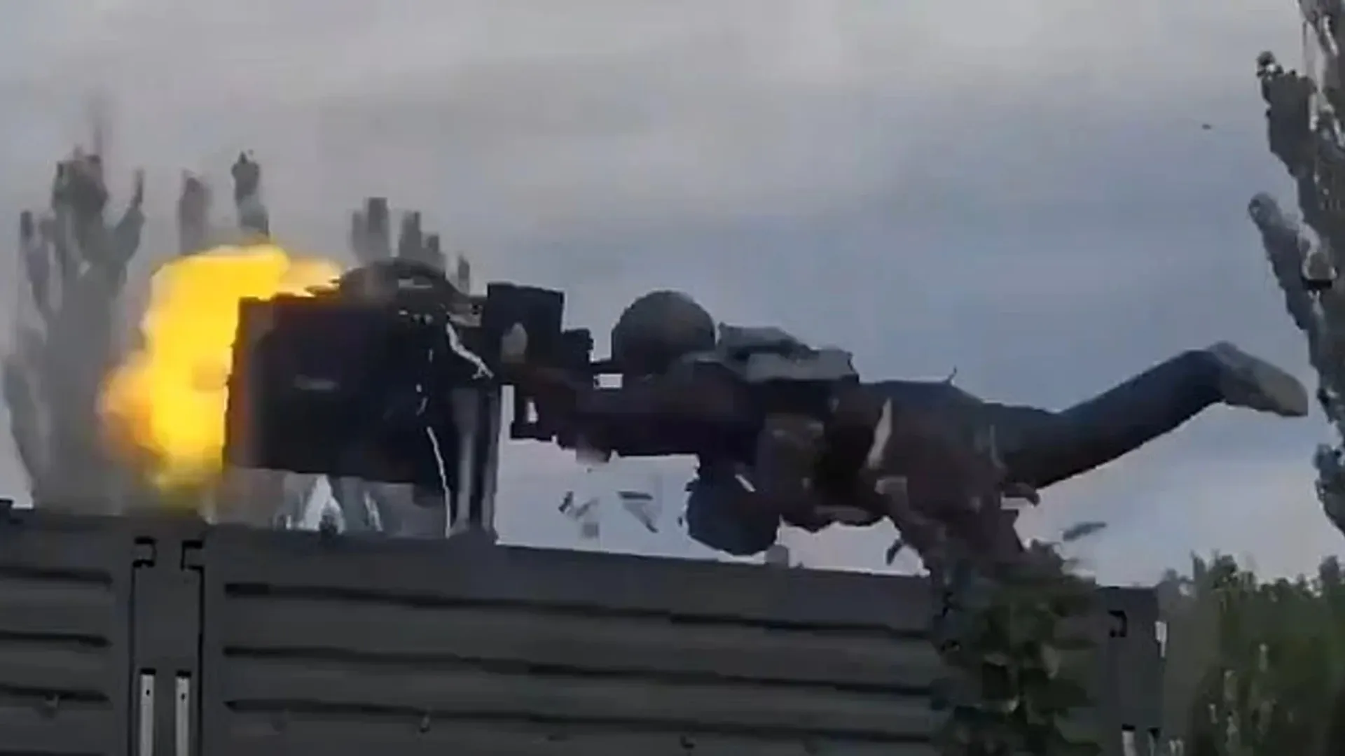 /VIDEO/ Exercițiu scăpat de sub control în Rusia: Un soldat rus, la un pas de a-și ucide mai mulți camarazi