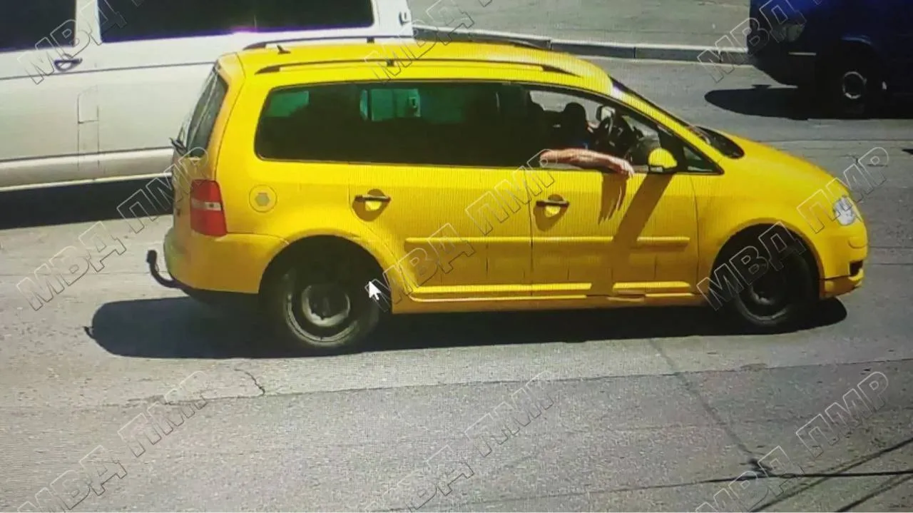 A pus copilul pe genunchi la volan: Un șofer din Tiraspol, amendat după ce a fost surprins de camere