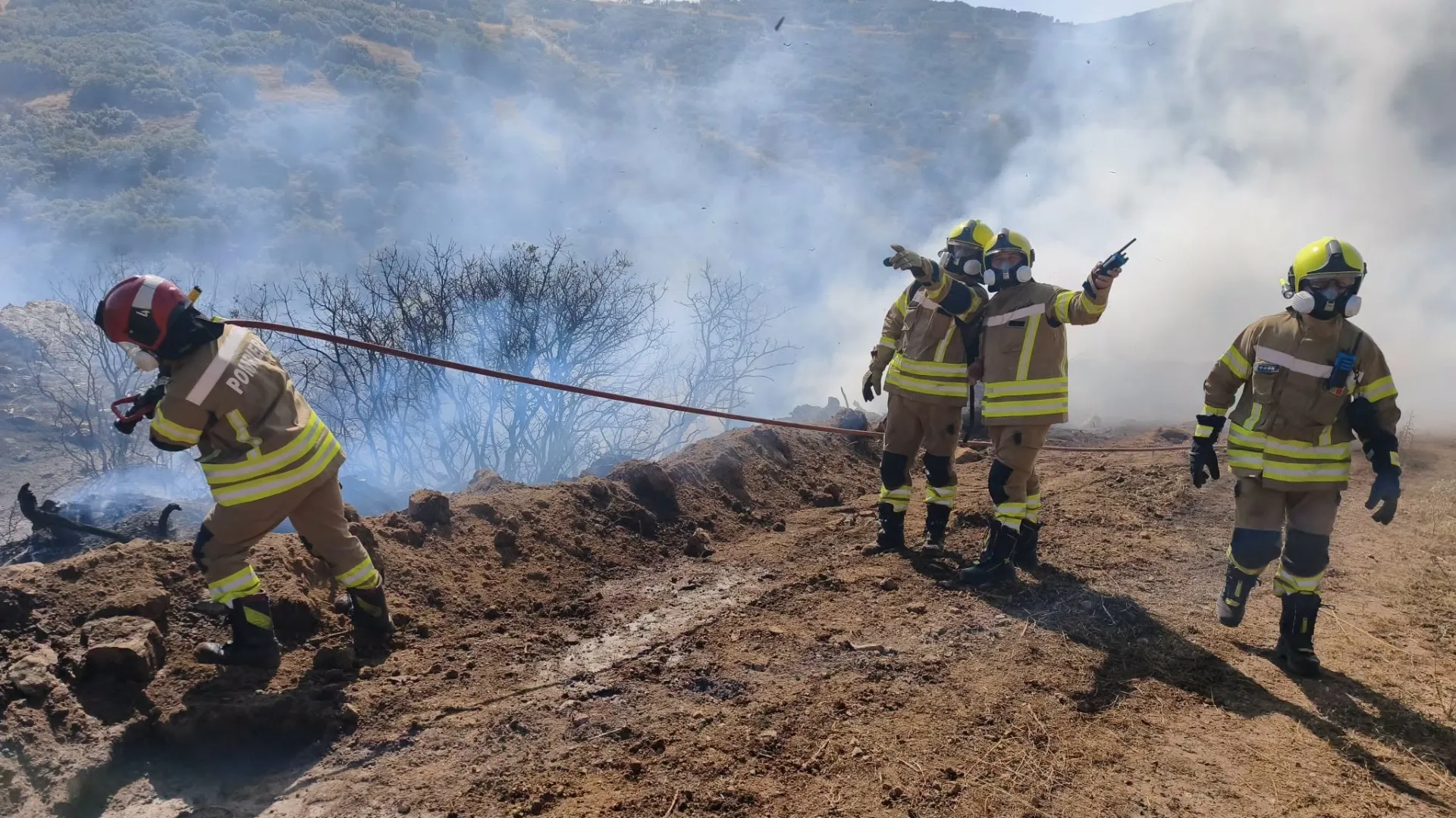 /VIDEO/ Misiune grea în Grecia: Pompierii moldoveni au stins un incendiu după șapte ore