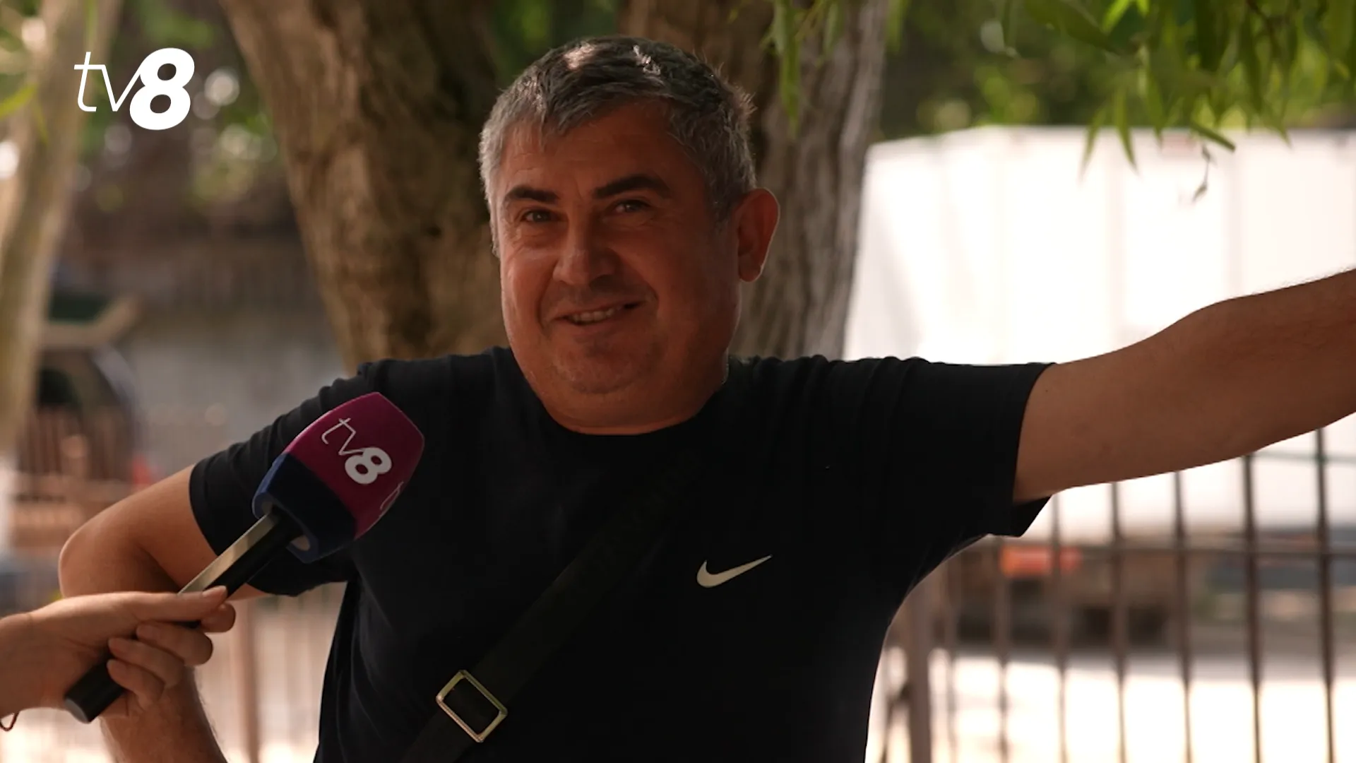 /VIDEO/ A revenit acasă după 6 ani în Italia: Un cuplu a transformat roadele livezii într-o afacere