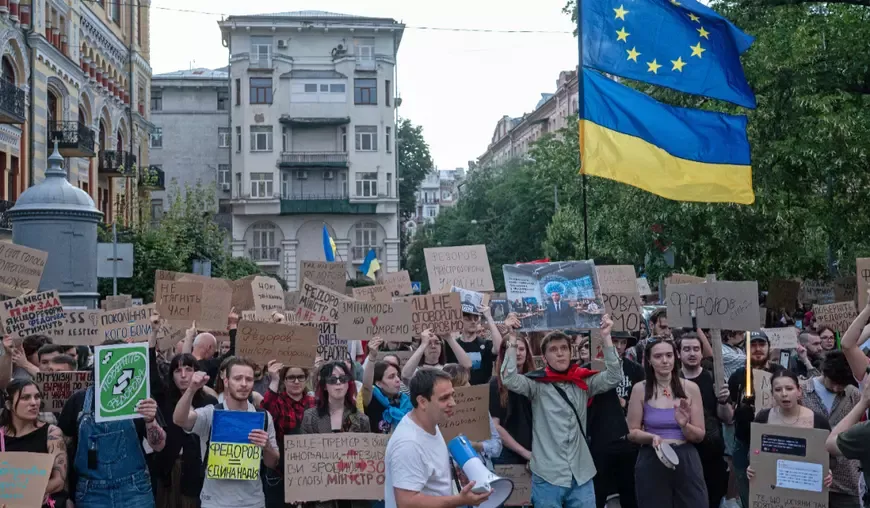 Proteste la Kiev: Ucrainenii, nemulțumiți după ce Zelenski l-a demis pe ministrul Apărării