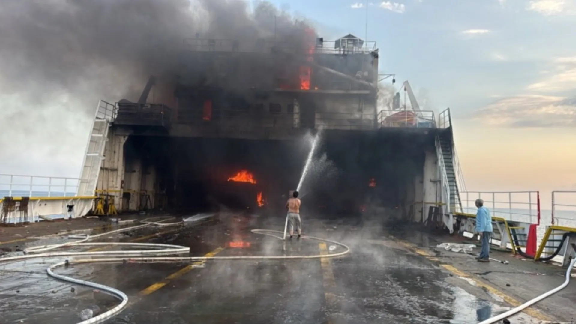 /VIDEO/ Două nave turcești, atacate cu drone în Marea Neagră: Ankara cere protejarea navigației civile