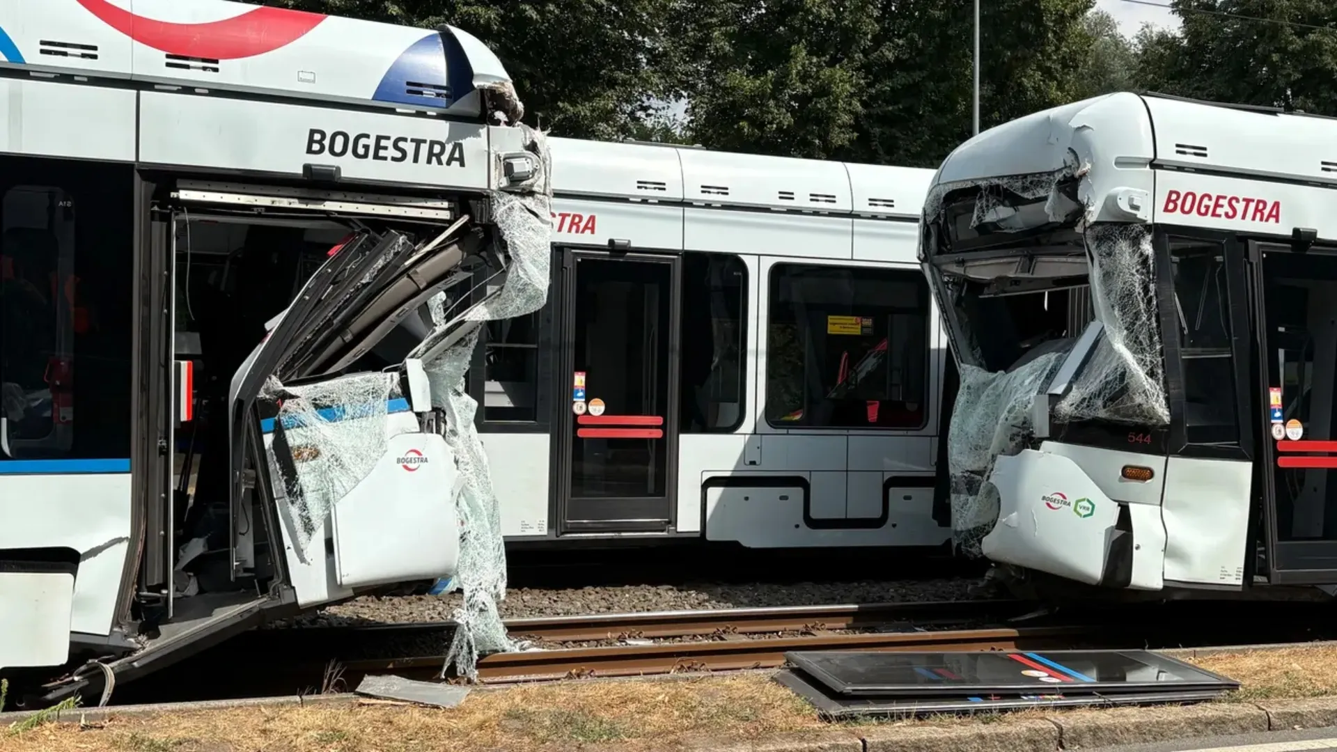 Accident grav în Germania: Două tramvaie s-au ciocnit, iar 25 de persoane au fost rănite