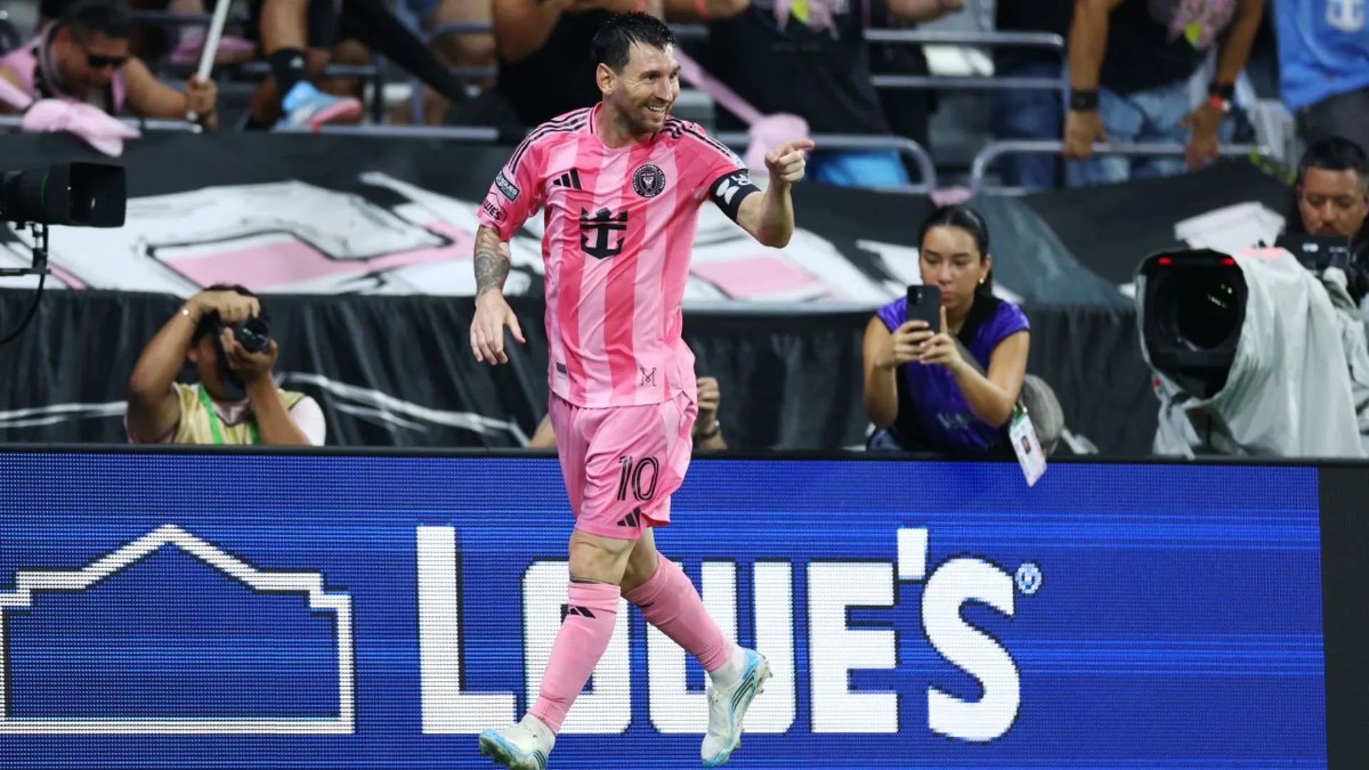 /VIDEO/ Lionel Messi bate noi recorduri în SUA: A marcat două goluri pentru Inter Miami
