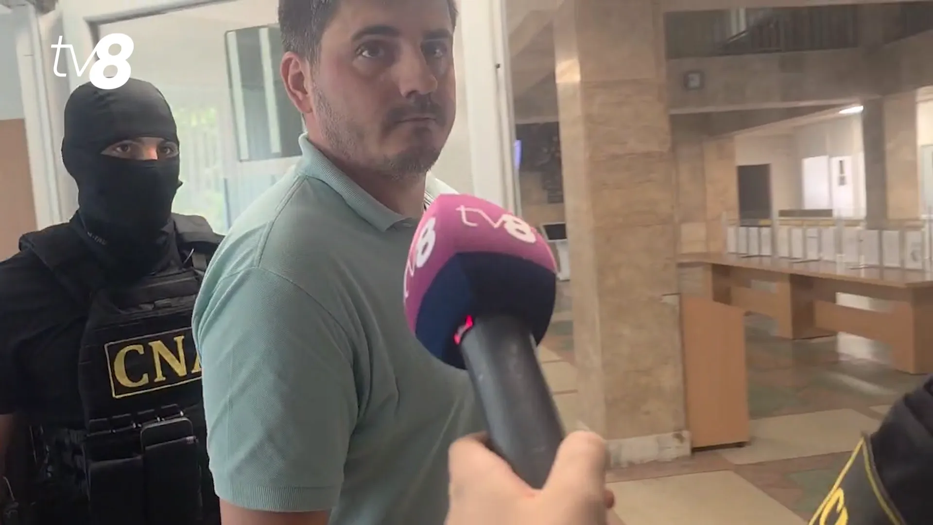 /VIDEO/ Șeful de Direcție din cadrul AIPA, la judecătorie în dosarul de trafic de influență: Ce spune despre banii din cutii