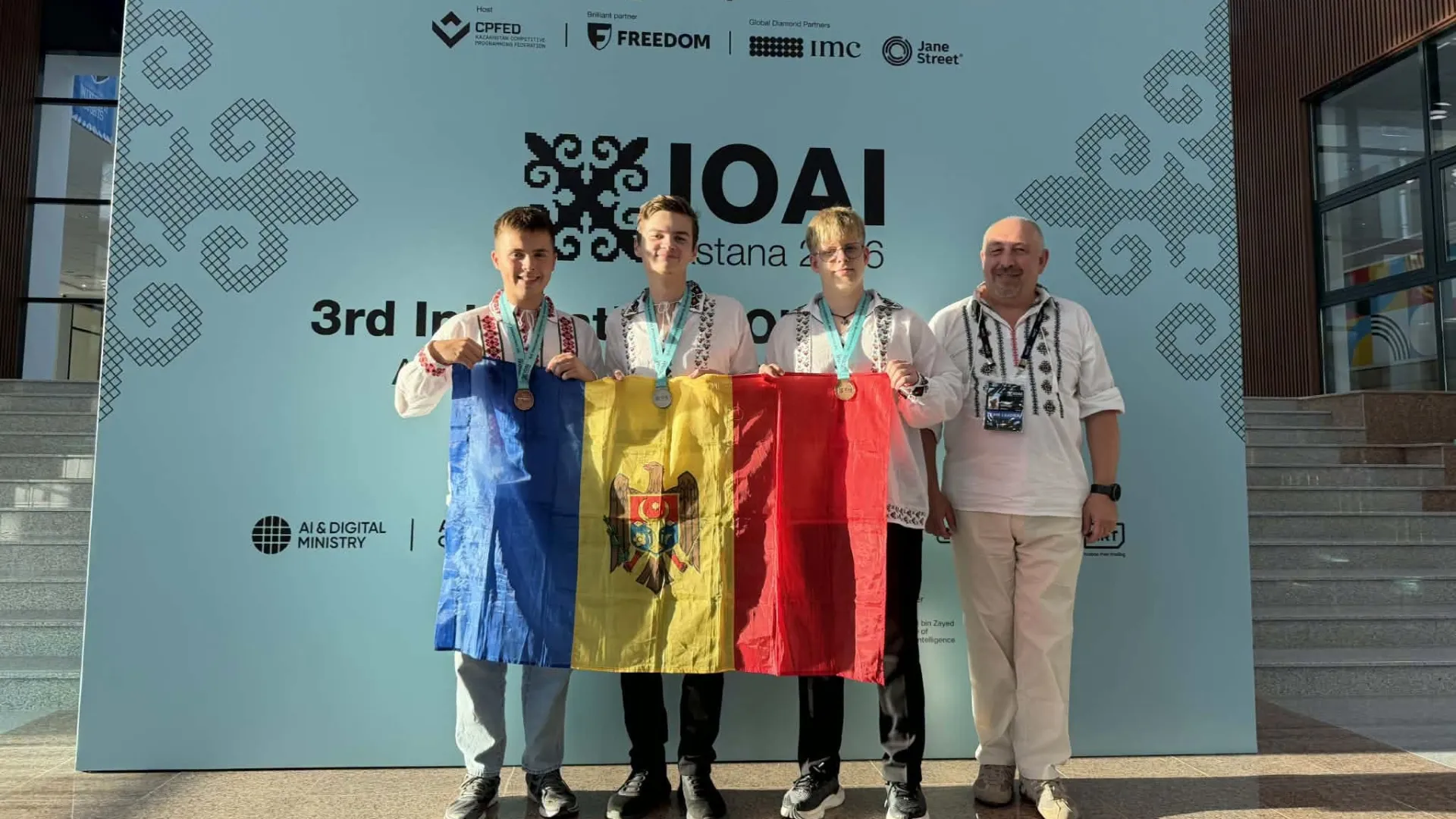Premieră pentru Moldova la Olimpiada Internațională de Inteligență Artificială: Trei elevi au câștigat medalii