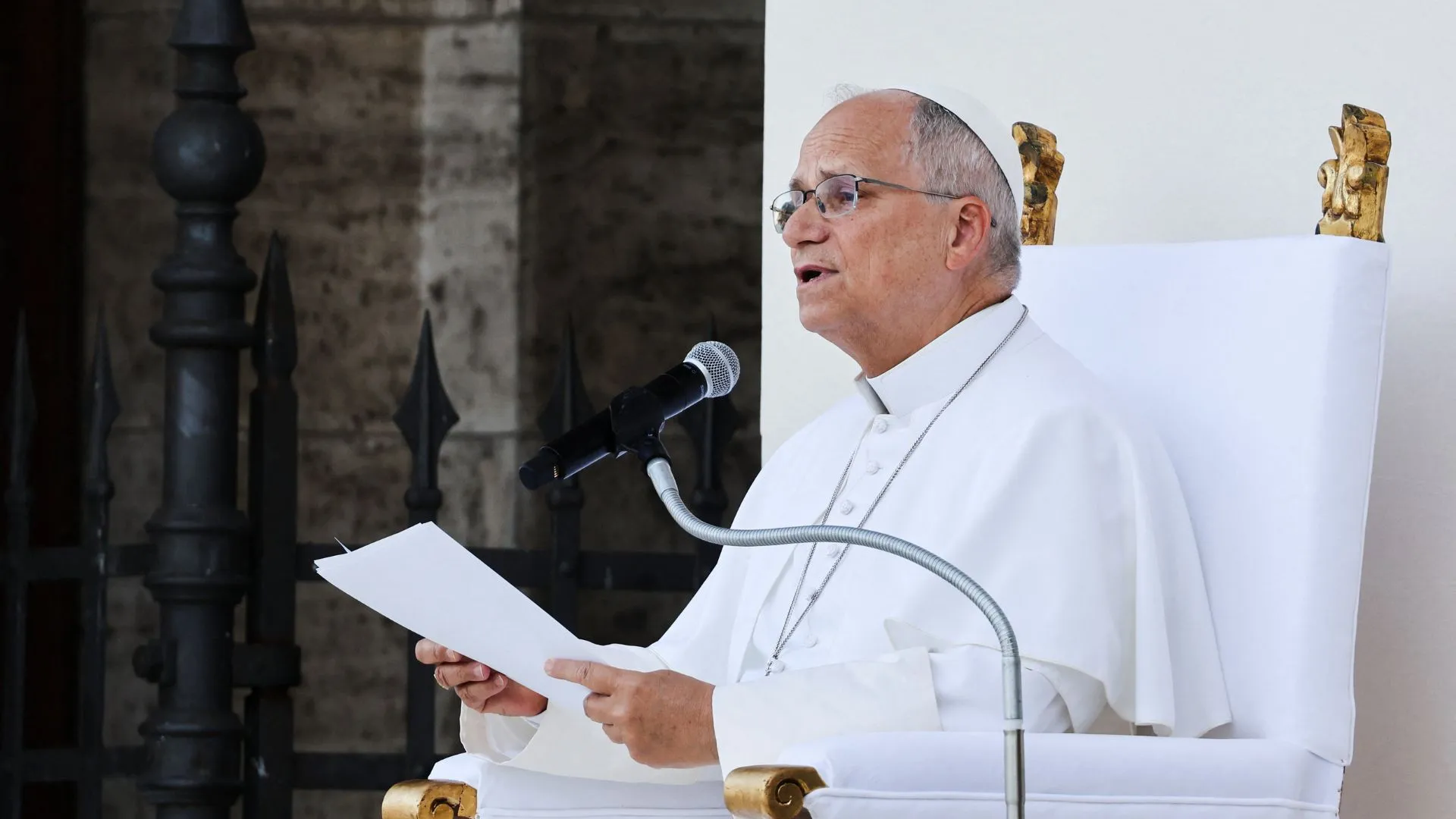 Papa îndeamnă Ucraina și Rusia să înceteze atacurile asupra civililor: „Este timpul să oprim spirala violenței”