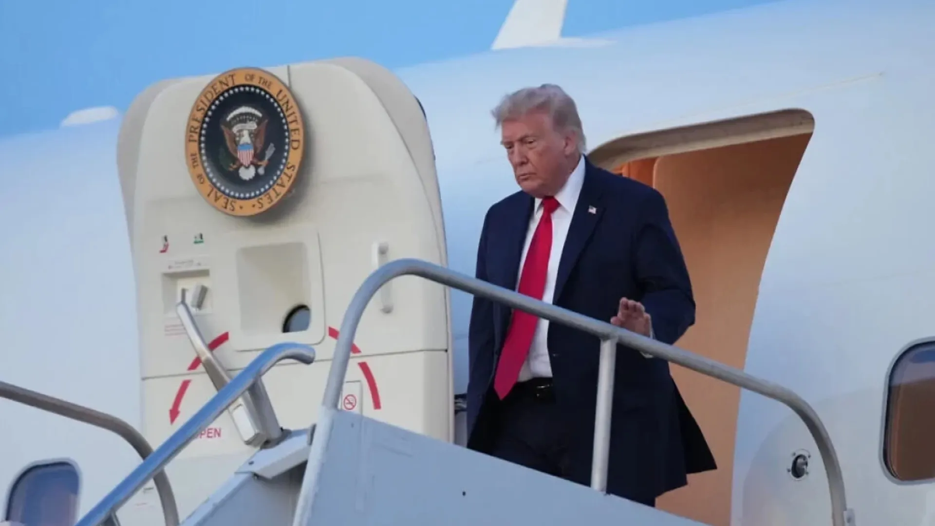 /VIDEO/ Donald Trump confirmă că a fost evacuat în secret de la Summitul NATO: „Am multe amenințări”