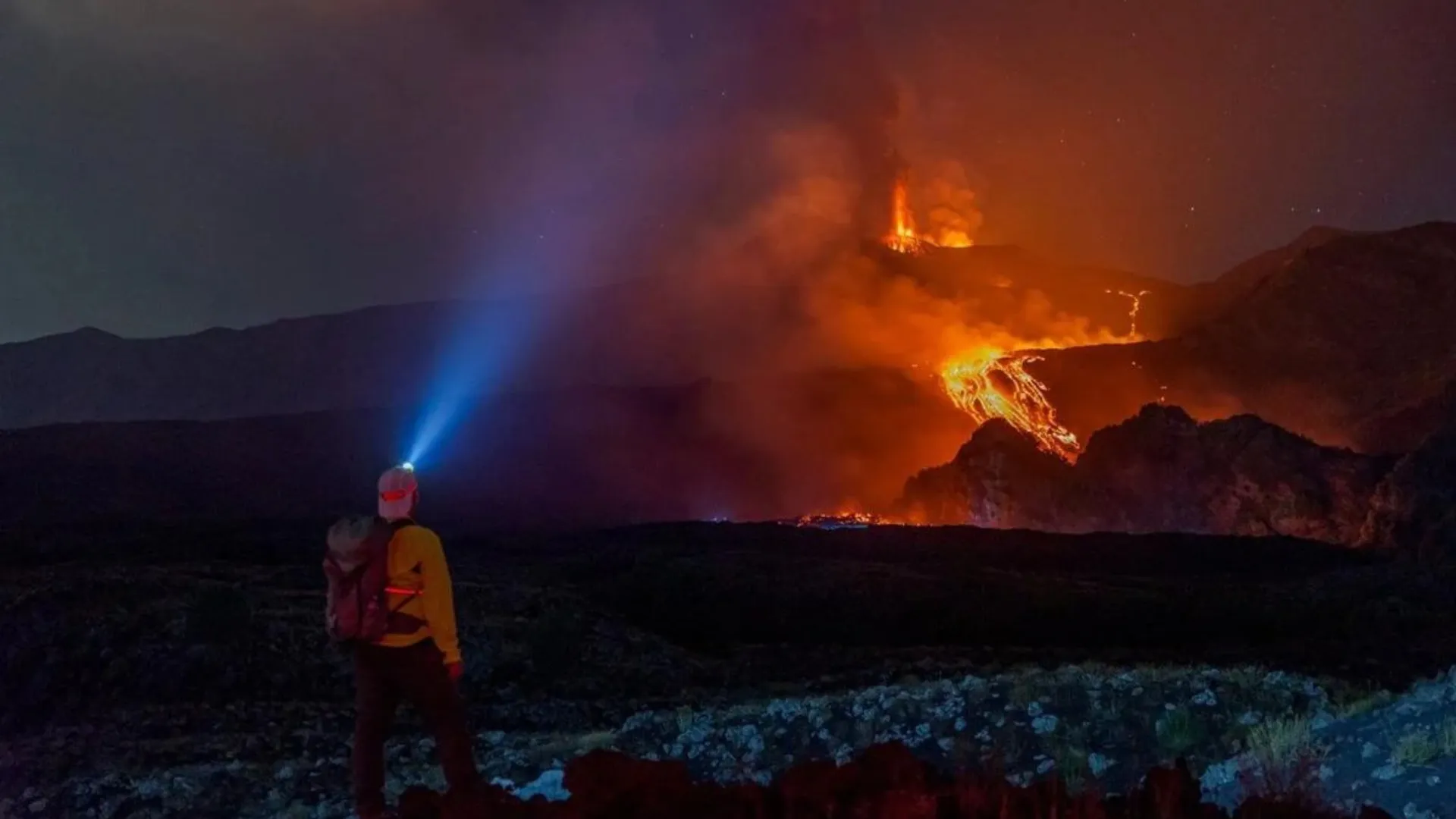 Tragedie pe vulcanul Etna: Un turist american a murit după ce a fost lovit de fulger într-o zonă interzisă
