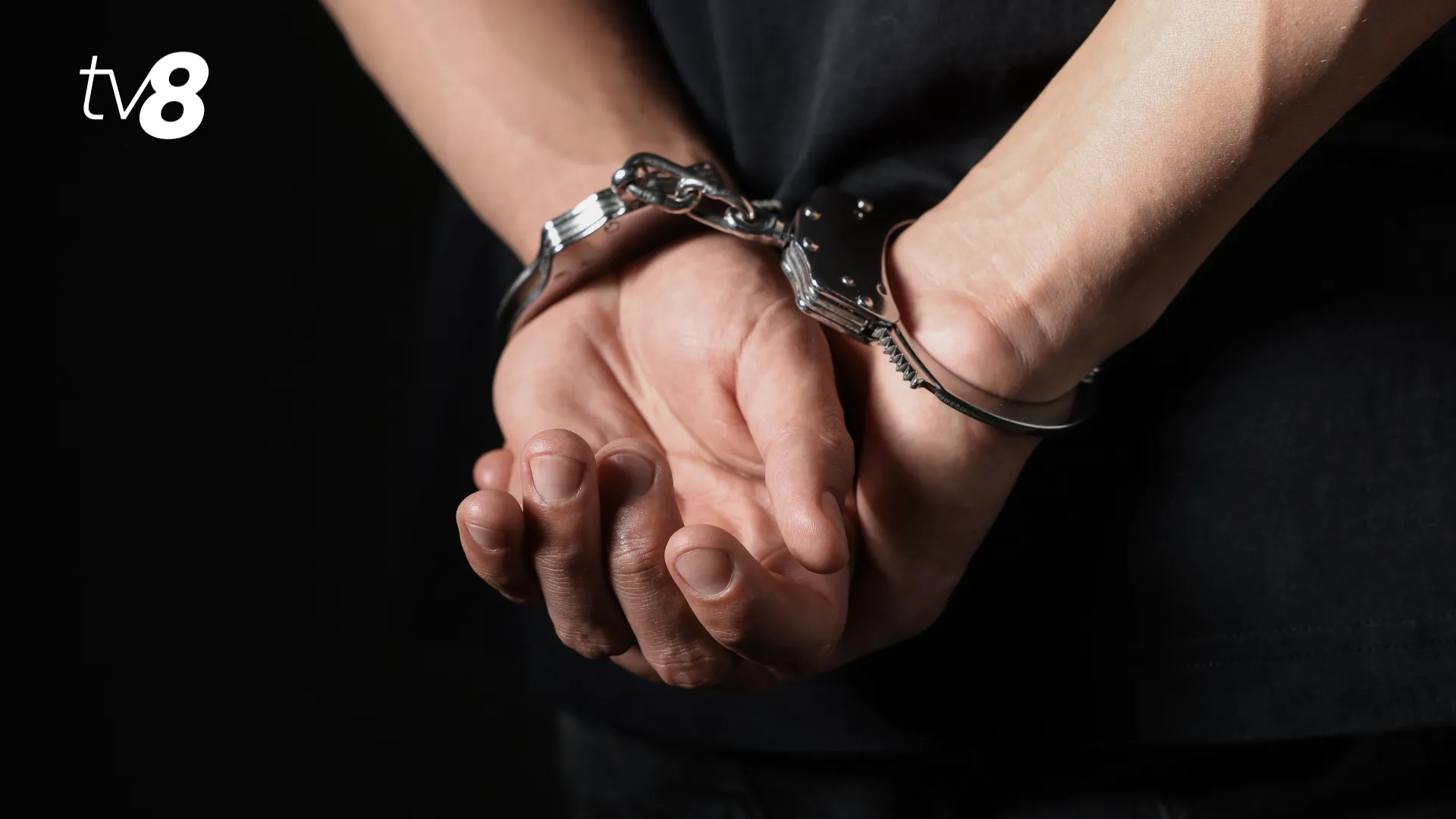 justiție condamnat cătușe (1)