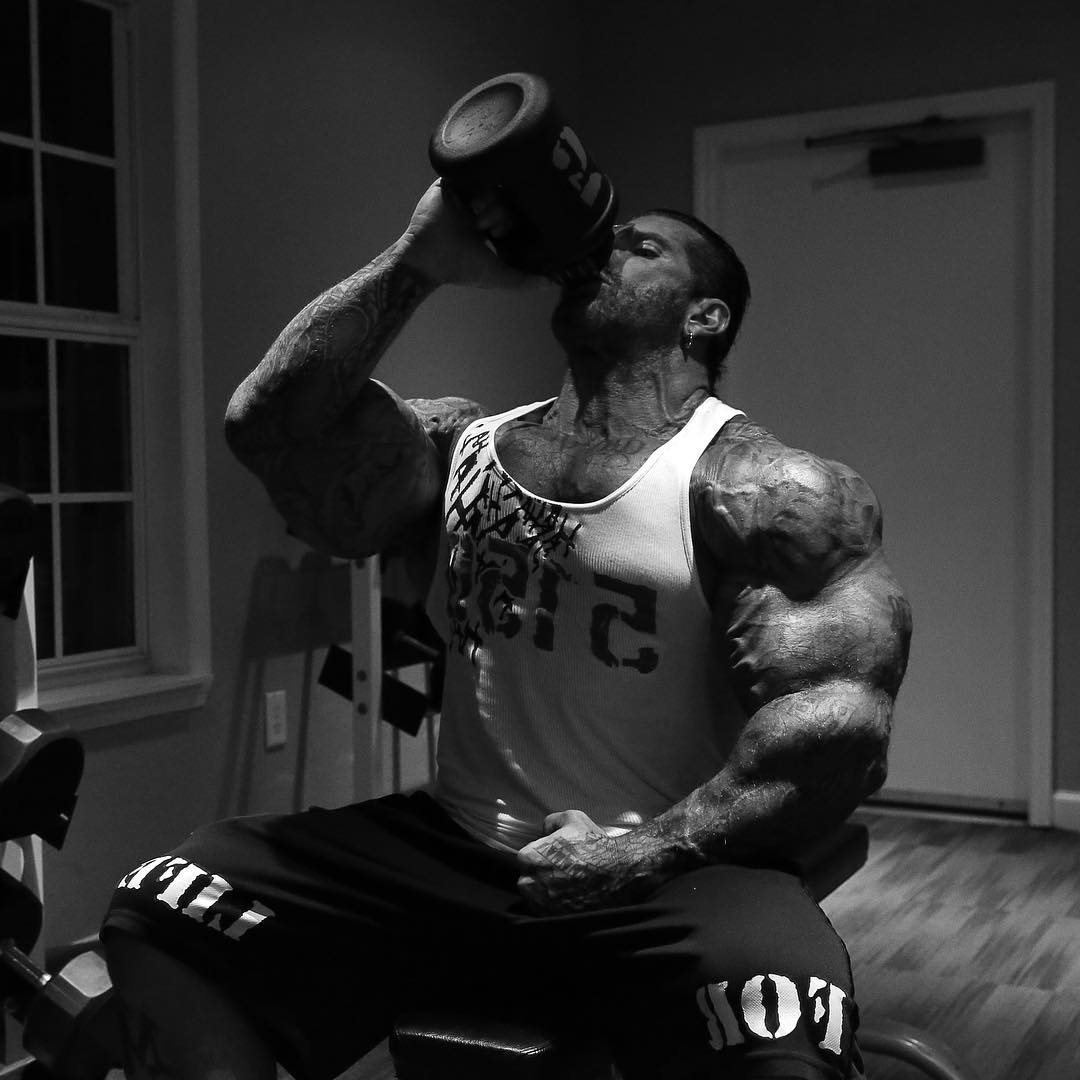 Rich Piana - Why doesn't Rich Piana ever hit a double bicep pose? Who the  Fuck walks around hitting double bicep poses?? Not me!! GOALS- Arms Bigger  than my head! #whateverittakes #welcometomyworld #